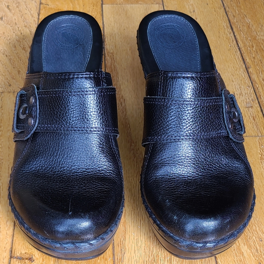 Women's Nurture leather mules/ clogs